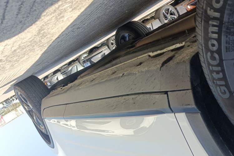 Used Roewe RX3 2021 PRO 1.6L CVT Elite Model Left Side Sill