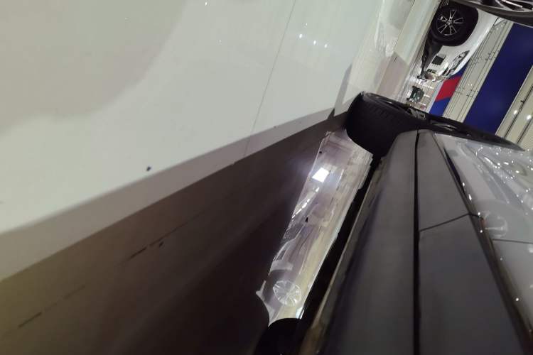 Used Roewe RX3 2021 PRO 1.6L CVT Elite Model Left Side Sill