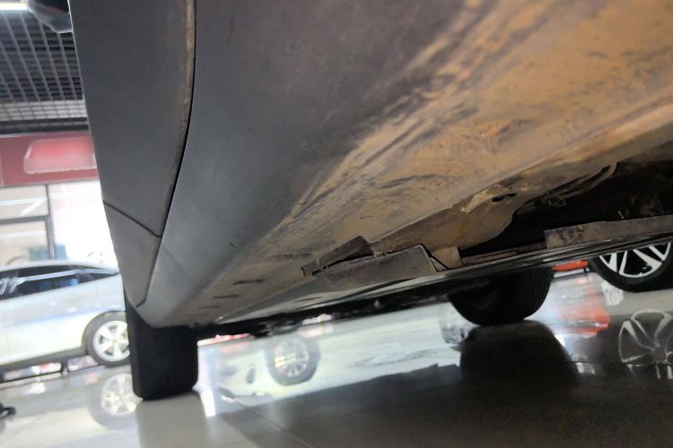 Used Roewe RX3 2021 PRO 1.6L CVT Flagship Model Left Side Sill
