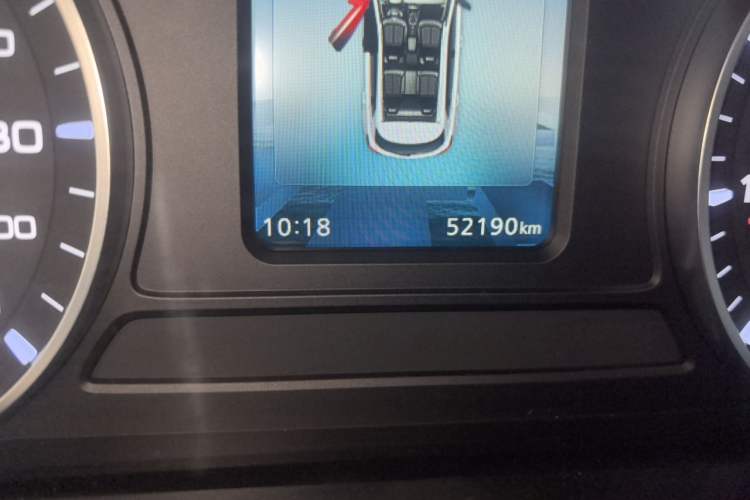Used Roewe RX3 2021 PRO 1.6L Manual Flagship Model Odometer Close Up