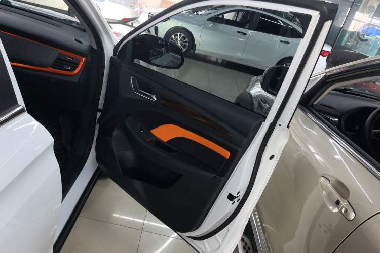 Used Roewe RX3 2021 PRO 1.6L CVT Flagship Model Right Front Door Interior