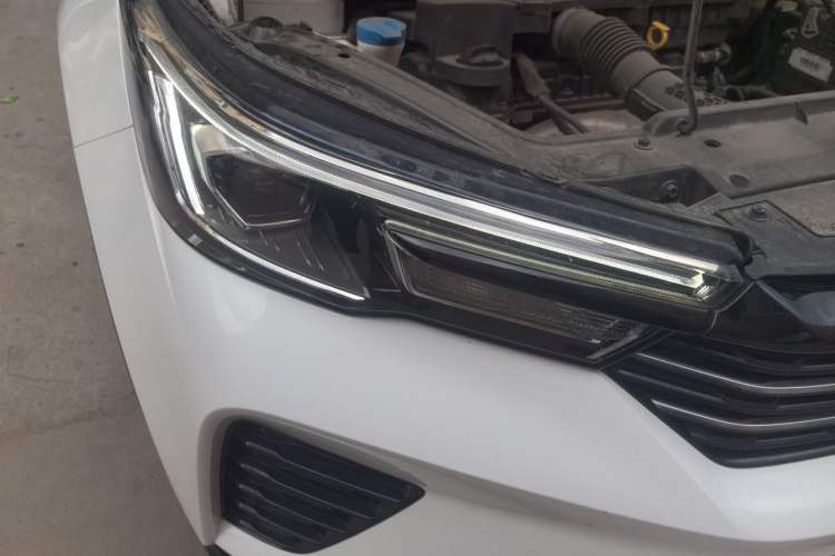 Used Roewe RX3 2021 PRO 1.6L Manual Flagship Model Right Front Headlight
