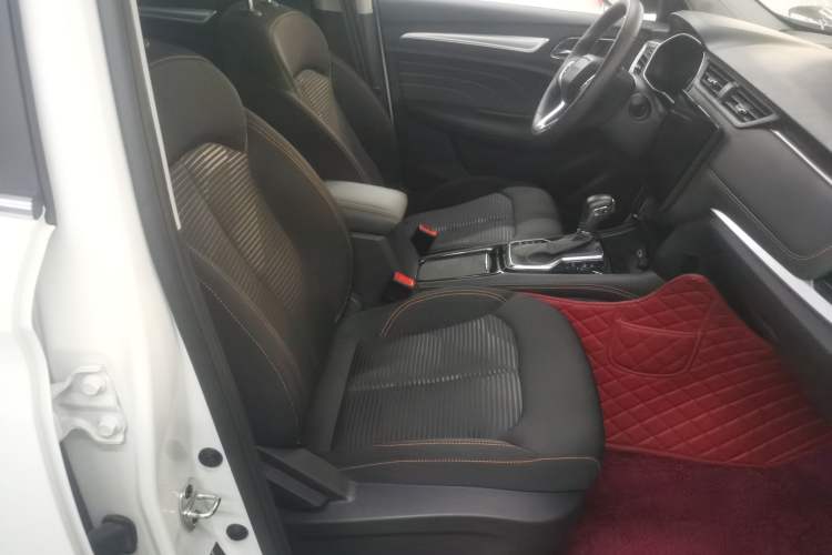 Used Roewe RX3 2021 PRO 1.6L CVT Elite Model Right Front Seat