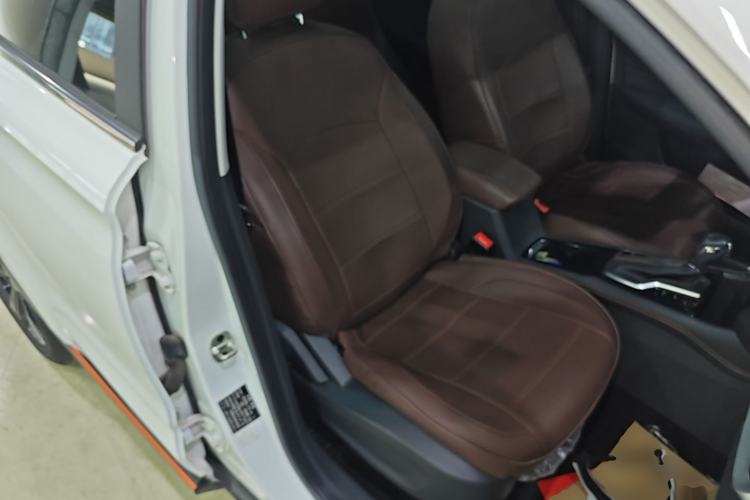 Used Roewe RX3 2021 PRO 1.6L CVT Elite Model Right Front Seat