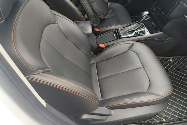 Used Roewe RX3 2021 PRO 1.6L CVT Elite Model Right Front Seat