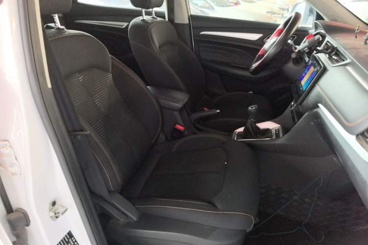 Used Roewe RX3 2021 PRO 1.6L Manual Flagship Model Right Front Seat