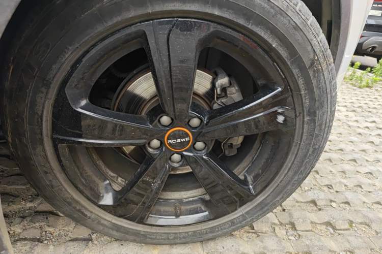 Used Roewe RX3 2021 PRO 1.6L Manual Flagship Model Right Front Wheel Hub