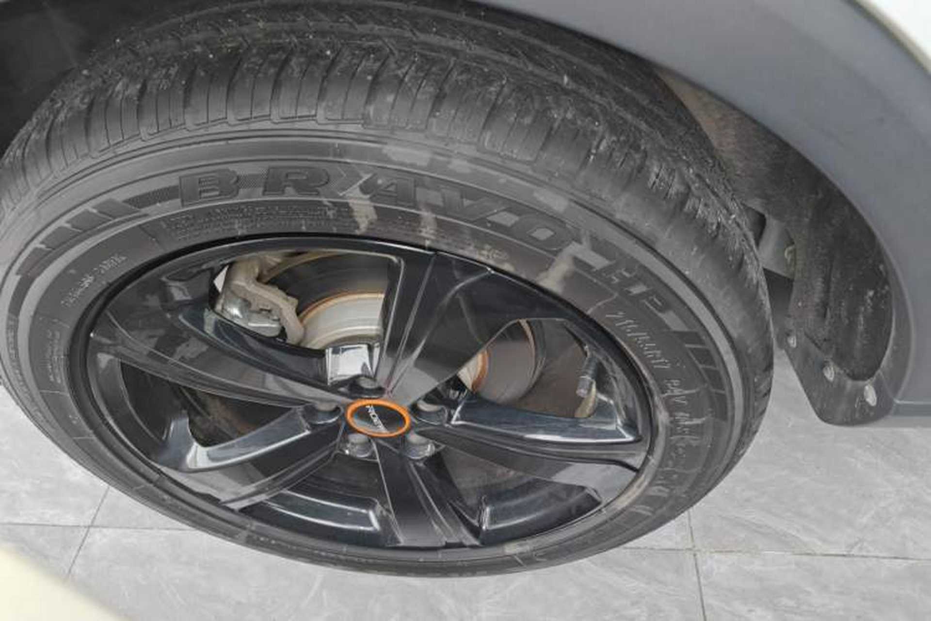 Used Roewe RX3 2021 PRO 1.6L CVT Flagship Model Right Rear Wheel Hub