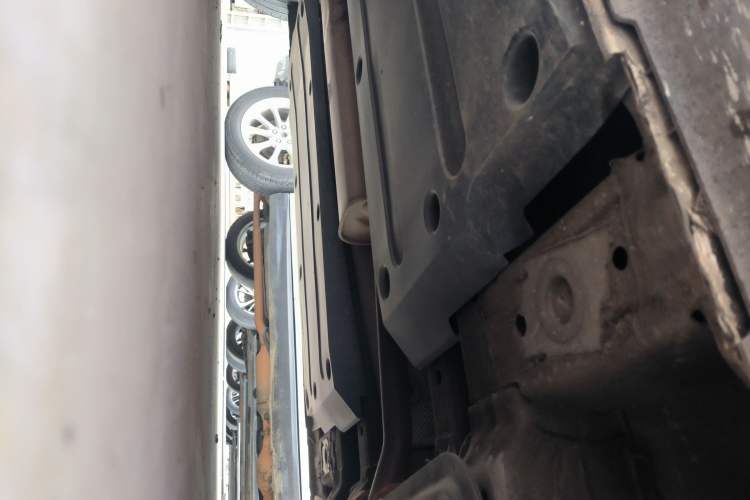 Used Roewe RX3 2021 PRO 1.6L Manual Flagship Model Right Side Sill