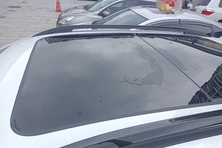 Used Roewe RX3 2021 PRO 1.6L CVT Elite Model Roof