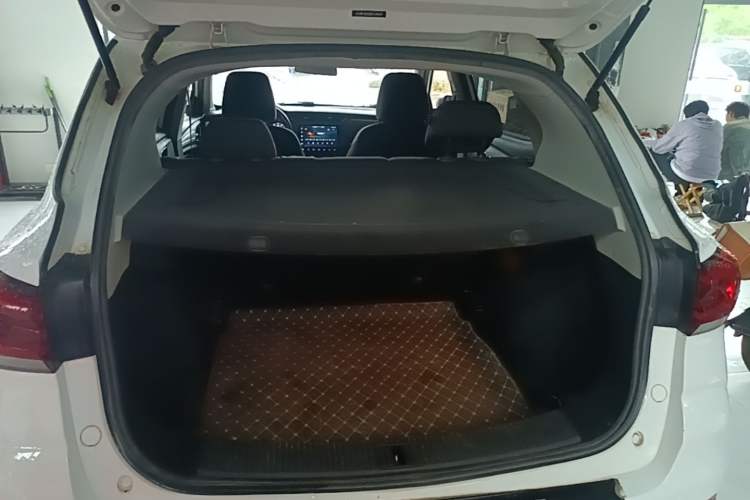 Used Roewe RX3 2021 PRO 1.6L CVT Elite Model Trunk