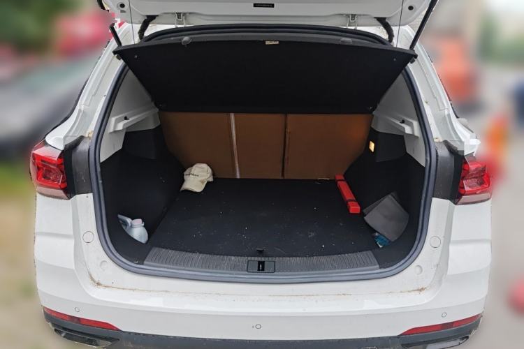 Used Roewe RX3 2021 PRO 1.6L Manual Flagship Model Trunk