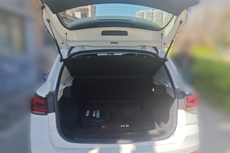 Used Roewe RX3 2021 PRO 1.6L Manual Flagship Model Trunk