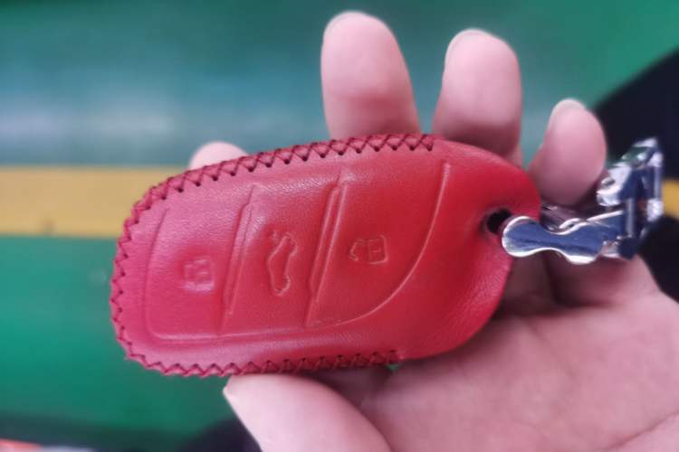 Used Roewe RX3 2021 PRO 1.6L CVT Elite Model Vehicle Key