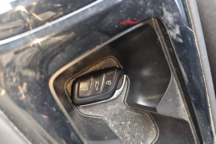 Used Roewe RX3 2021 PRO 1.6L CVT Elite Model Vehicle Key