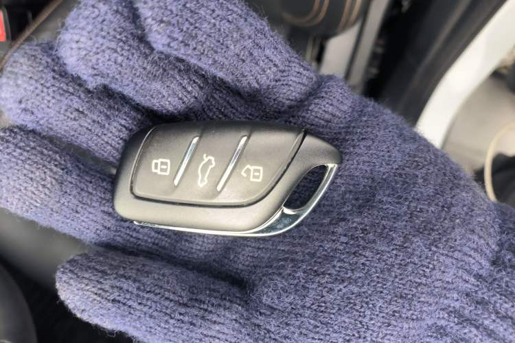 Used Roewe RX3 2021 PRO 1.6L Manual Flagship Model Vehicle Key