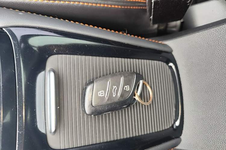 Used Roewe RX3 2021 PRO 1.6L CVT Elite Model Vehicle Key
