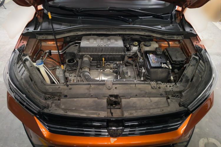 Used Roewe RX3 2021 PRO 1.6L CVT Elite Model Engine Bay