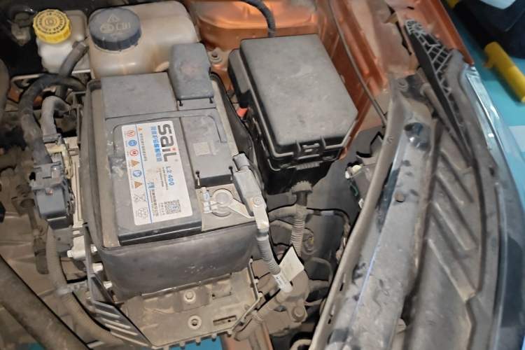 Used Roewe RX3 2021 PRO 1.6L CVT Elite Model Engine Bay Left
