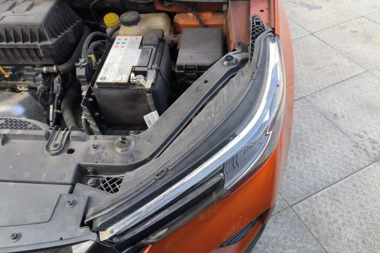 Used Roewe RX3 2021 PRO 1.6L CVT Elite Model Engine Bay Left