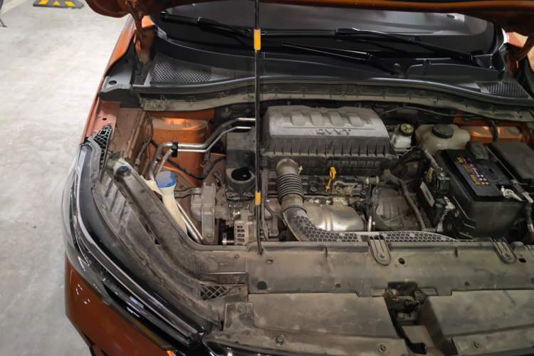 Used Roewe RX3 2021 PRO 1.6L CVT Elite Model Engine Bay Right