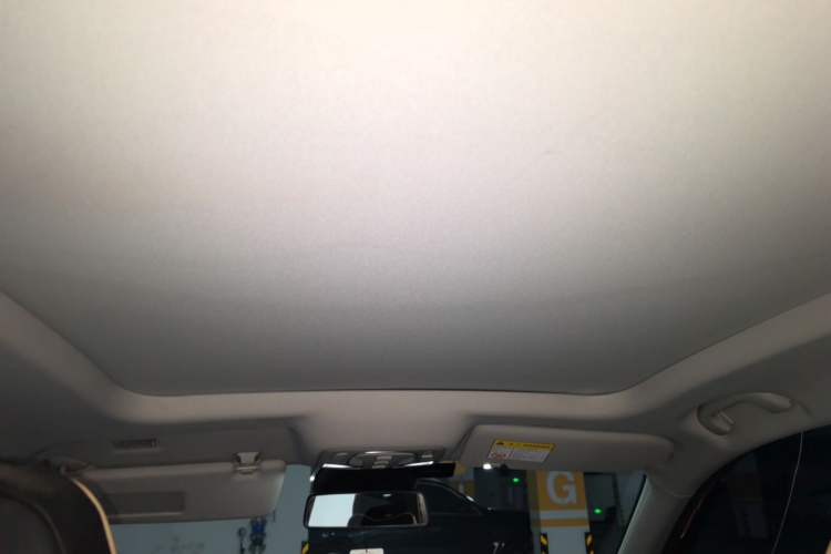 Used Roewe RX3 2021 PRO 1.6L CVT Elite Model Headliner