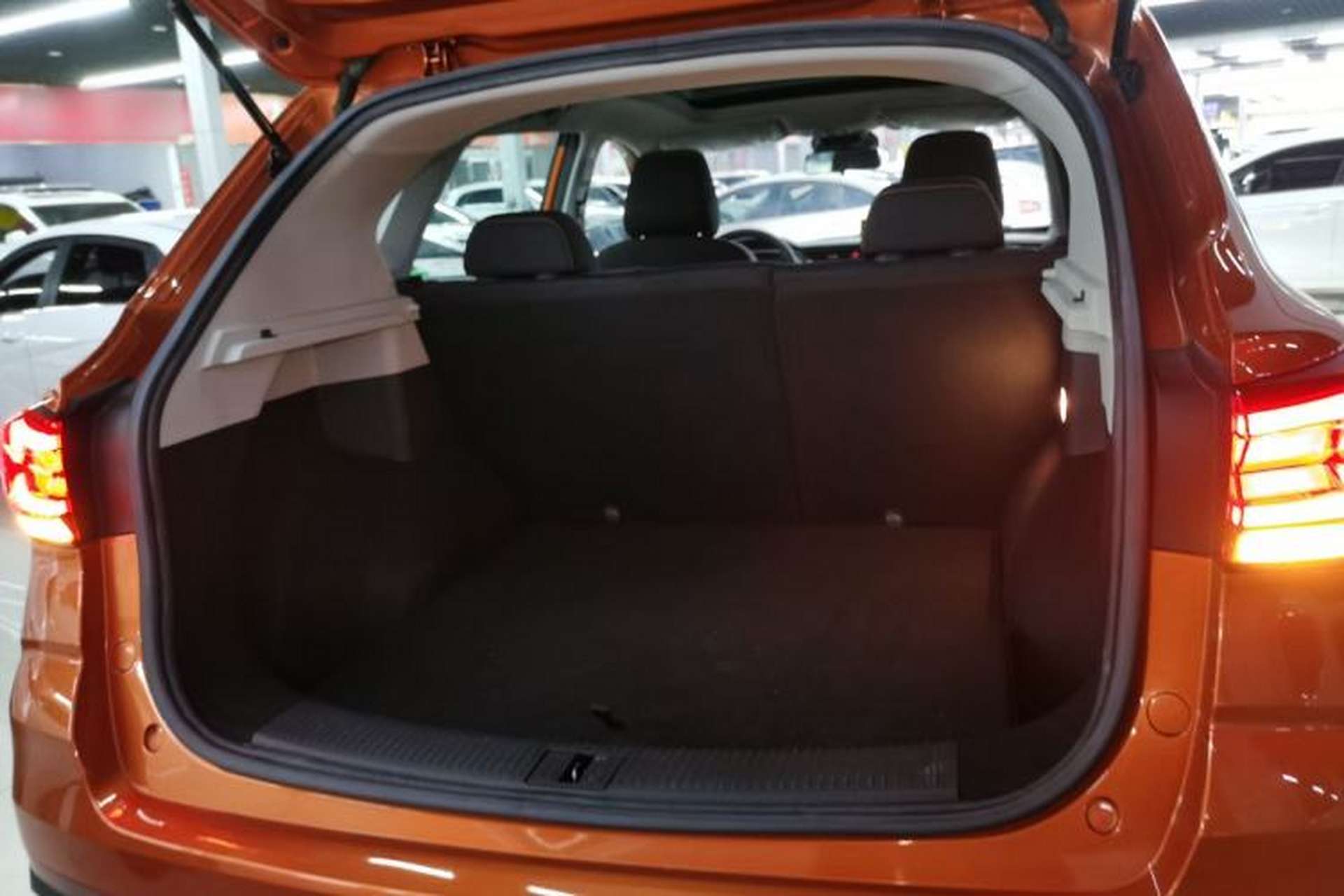 Used Roewe RX3 2021 PRO 1.6L CVT Elite Model Trunk