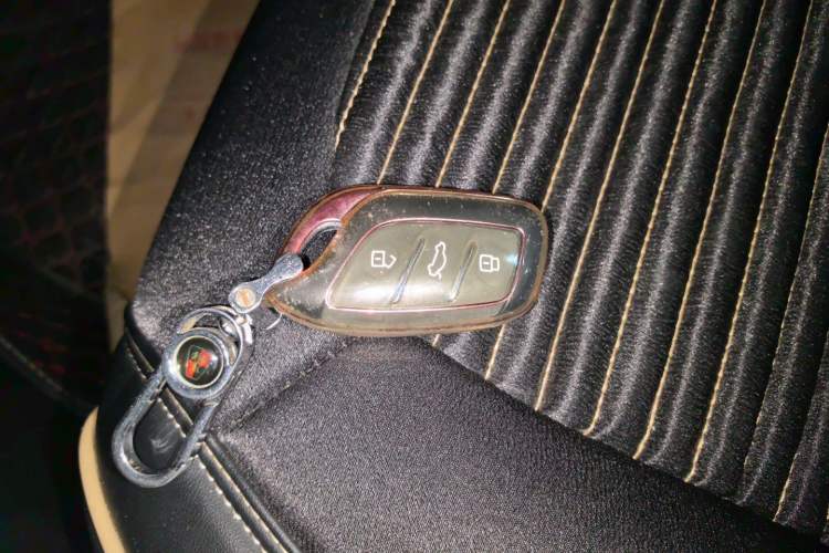 Used Roewe RX3 2021 PRO 1.6L CVT Elite Model Vehicle Key