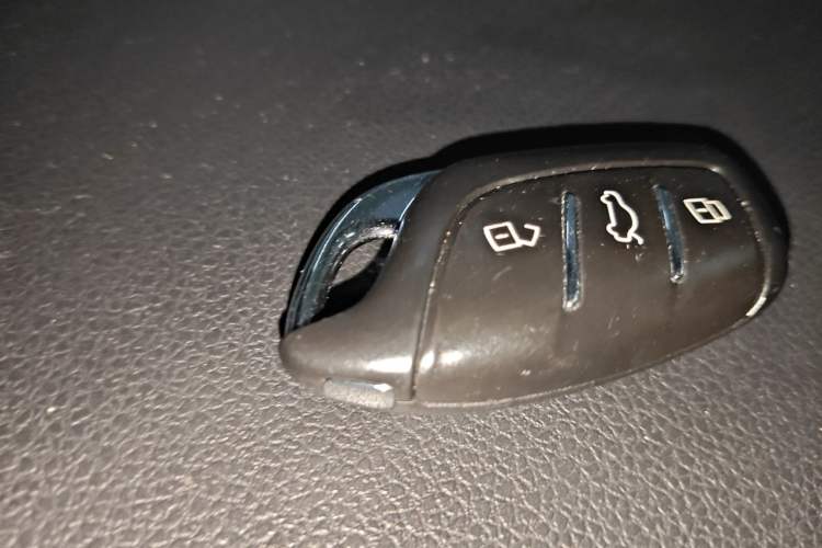 Used Roewe RX3 2021 PRO 1.6L CVT Elite Model Vehicle Key
