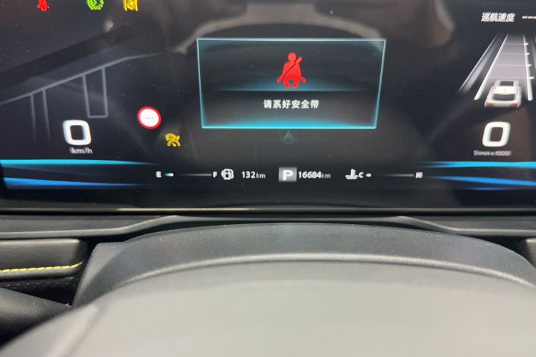 Used Roewe RX5 2023 PLUS 330TGI Automatic Trendsetting Smart Edition Odometer Close Up