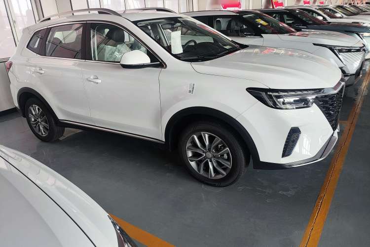 Used Roewe RX5 2023 PLUS 330TGI Automatic Trendsetting Smart Edition Exterior 3
