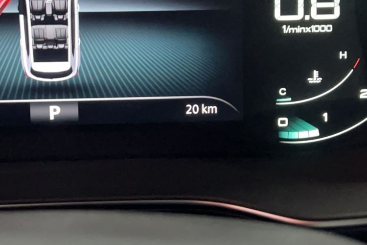 Used Roewe RX5 2023 PLUS 330TGI Automatic Trendsetting Smart Edition Odometer Close Up