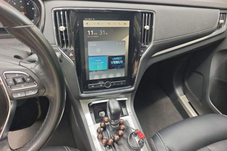 Used Roewe RX5 2016 20T Two-Wheel Drive Automatic Internet Smart Edition Audio And AC Panel