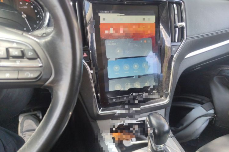 Used Roewe RX5 2016 30T Two-Wheel Drive Automatic Internet Smart Edition Audio And AC Panel