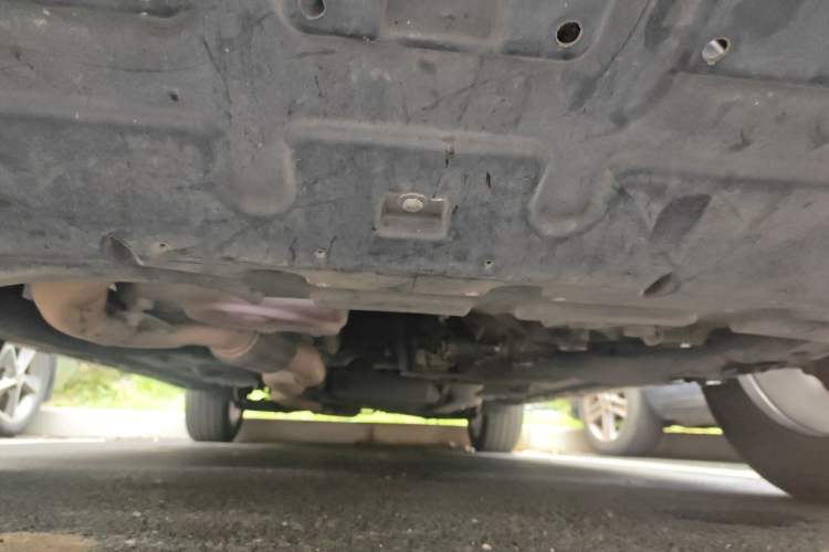 Used Roewe RX5 2016 30T Two-Wheel Drive Automatic Internet Smart Edition Chassis Front