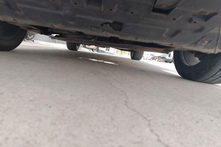 Used Roewe RX5 2016 20T Two-Wheel Drive Automatic Internet Smart Edition Chassis Front