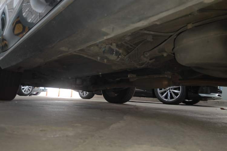 Used Roewe RX5 2016 20T Two-Wheel Drive Automatic Internet Smart Edition Chassis Rear Left