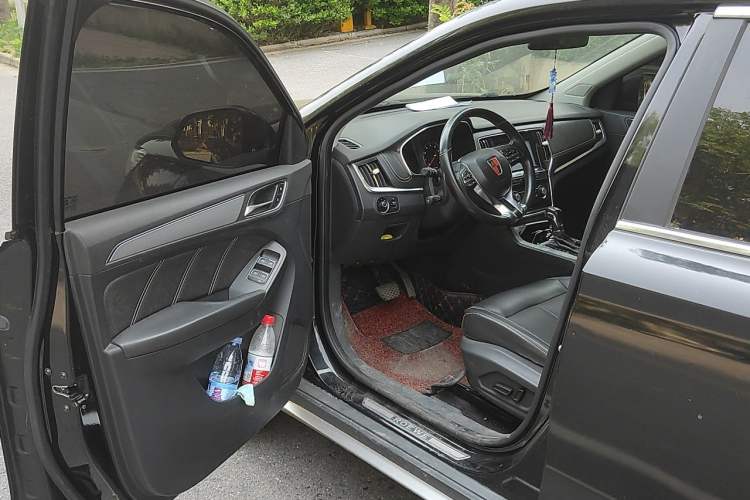 Used Roewe RX5 2016 20T Two-Wheel Drive Automatic Flagship Edition Driver Seat