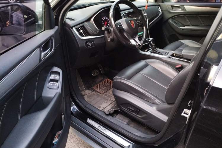 Used Roewe RX5 2016 20T Two-Wheel Drive Automatic Internet Smart Edition Driver Seat