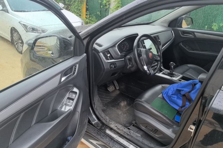 Used Roewe RX5 2016 30T Two-Wheel Drive Automatic Internet Smart Edition Driver Seat
