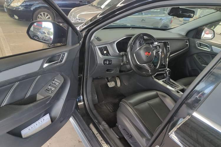 Used Roewe RX5 2016 30T Two-Wheel Drive Automatic Internet Smart Edition Driver Seat