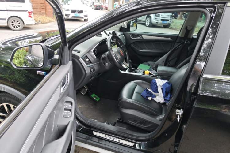 Used Roewe RX5 2016 30T Two-Wheel Drive Automatic Internet Smart Edition Driver Seat