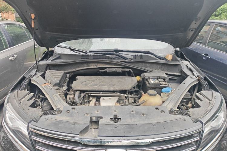Used Roewe RX5 2016 30T Two-Wheel Drive Automatic Internet Smart Edition Engine Bay