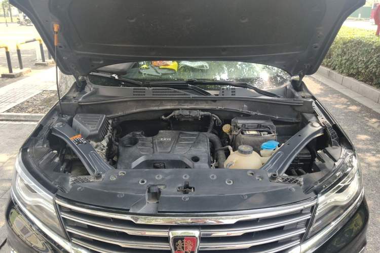 Used Roewe RX5 2016 20T Two-Wheel Drive Automatic Flagship Edition Engine Bay