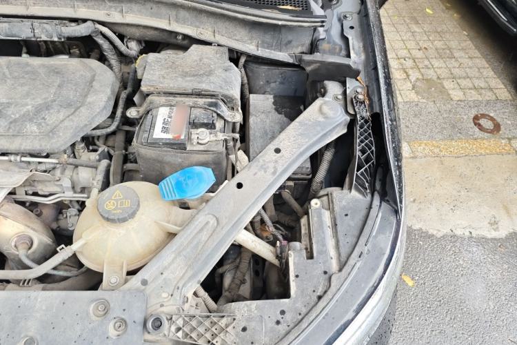 Used Roewe RX5 2016 30T Two-Wheel Drive Automatic Internet Smart Edition Engine Bay Left