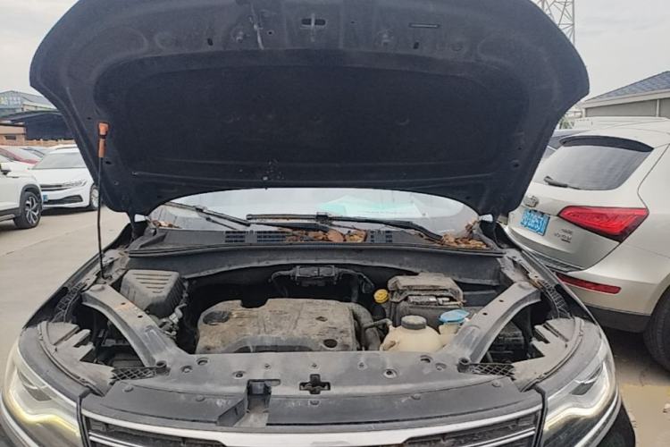 Used Roewe RX5 2016 20T Two-Wheel Drive Manual Flagship Edition Engine Bay