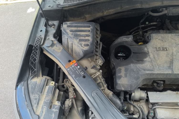 Used Roewe RX5 2016 20T Two-Wheel Drive Automatic Internet Smart Edition Engine Bay Right