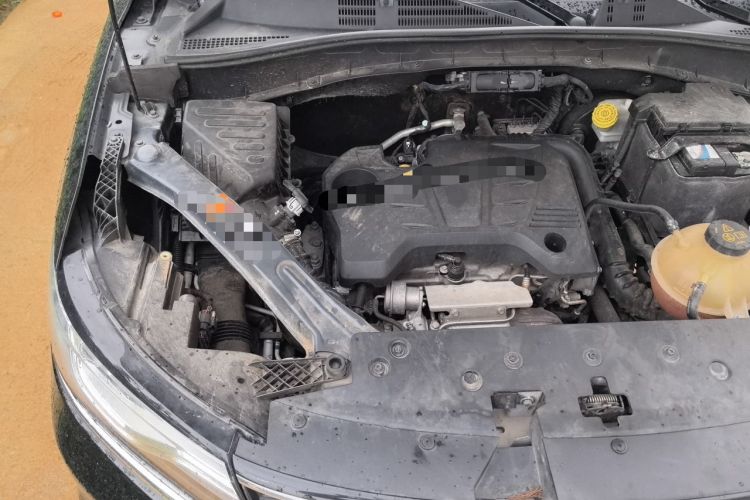 Used Roewe RX5 2016 30T Two-Wheel Drive Automatic Internet Smart Edition Engine Bay Right