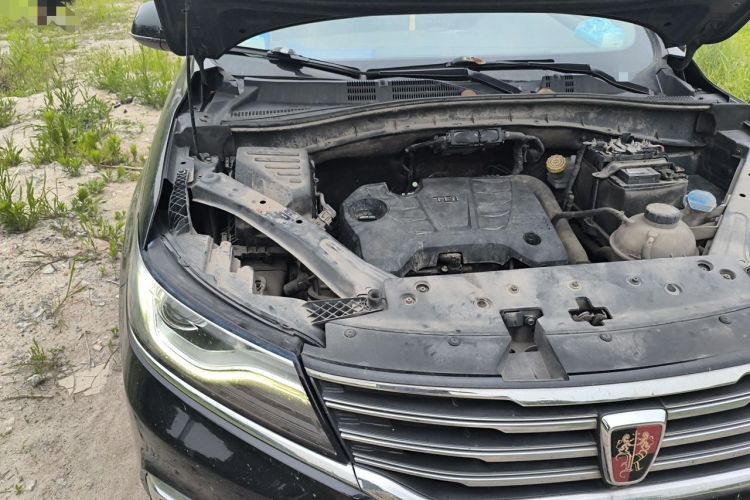 Used Roewe RX5 2016 20T Two-Wheel Drive Automatic Internet Smart Edition Engine Bay Right