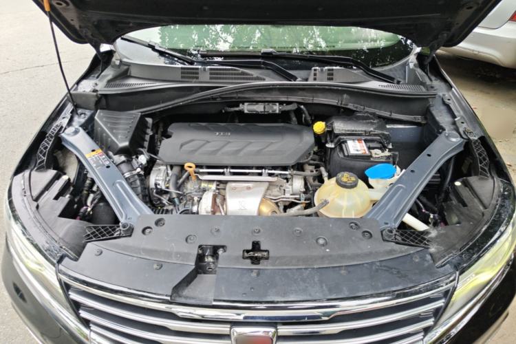 Used Roewe RX5 2016 30T Two-Wheel Drive Automatic Internet Smart Edition Engine Bay